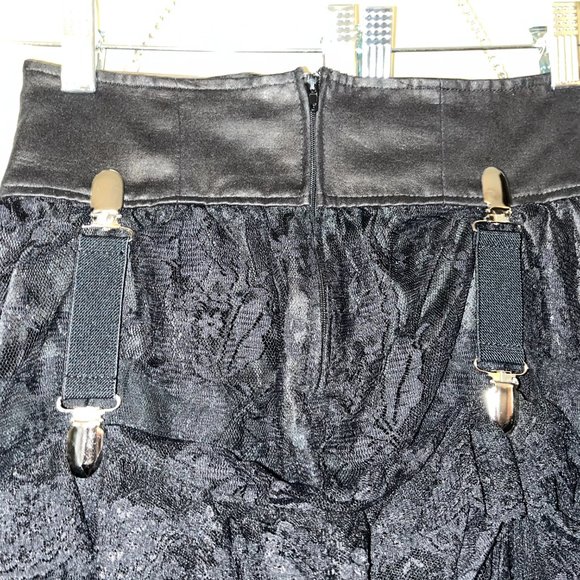 • MOVING LAST CHANCE 7/31/2024 • Lip Service Winchester Emporium Skirt XS - Picture 6 of 8